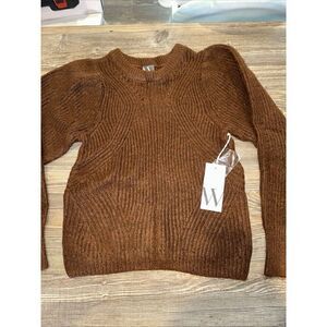 Worthington Tortoise Brown Crew Neck Ribbed Knit Sweater. Size Small. $44. 9